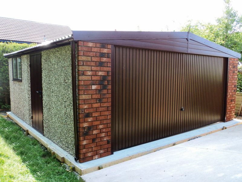 Spar Apex Double Concrete Garage 306 - Dark Woodgrain