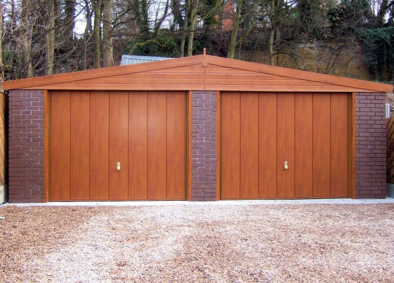 Spar Apex Double Concrete Garage 333 - Light Woodgrain, Brick Posts Spar Apex Double Concrete Garage 333 - Light Woodgrain, Brick Posts